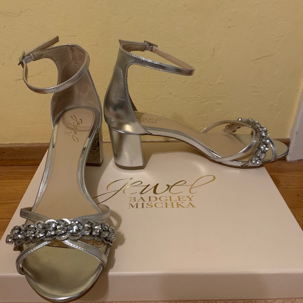 Jewel Badgley Mischka Silver Heels